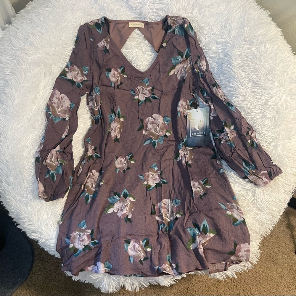 Floral bohemian open back shift dress